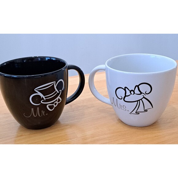 Disney Parks Mr. & Mrs. Mickey & Minnie Mouse Bride & Groom Coffee Mug Set - Picture 5 of 9